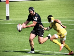 リコーブラックラムズ東京　リアム・ギル選手
