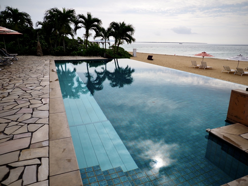 星野リゾート・リゾナーレ小浜島 ビーチプール