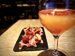 酔撮(よいどれ)とちおとめ苺