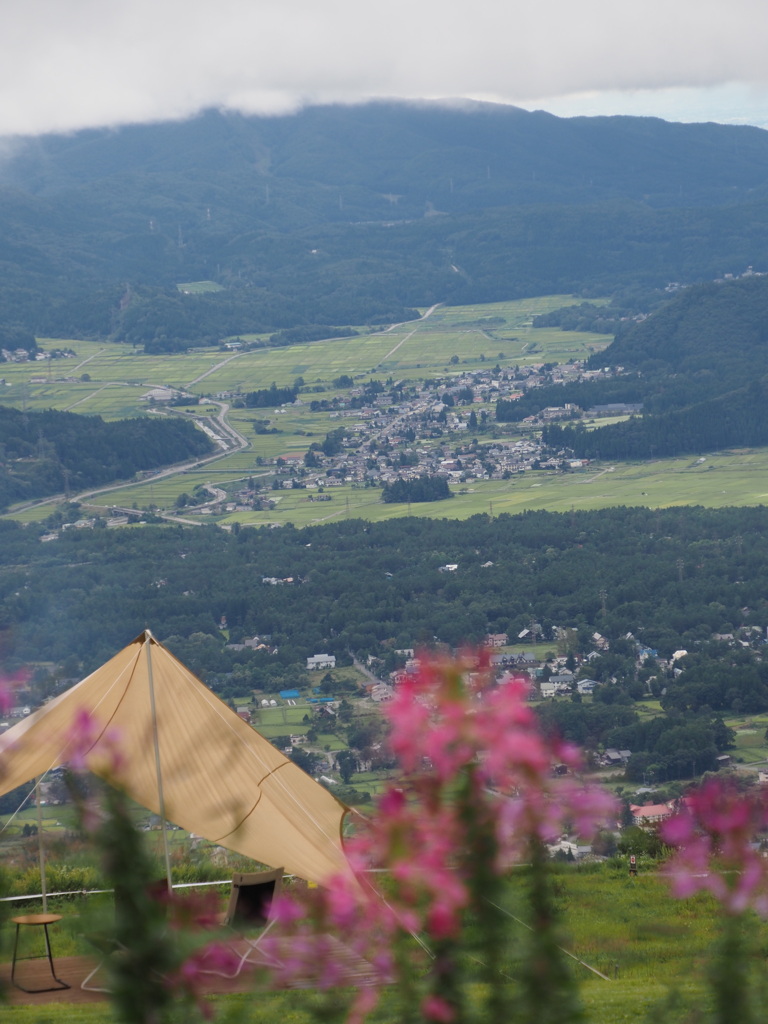 岩岳山頂付近から