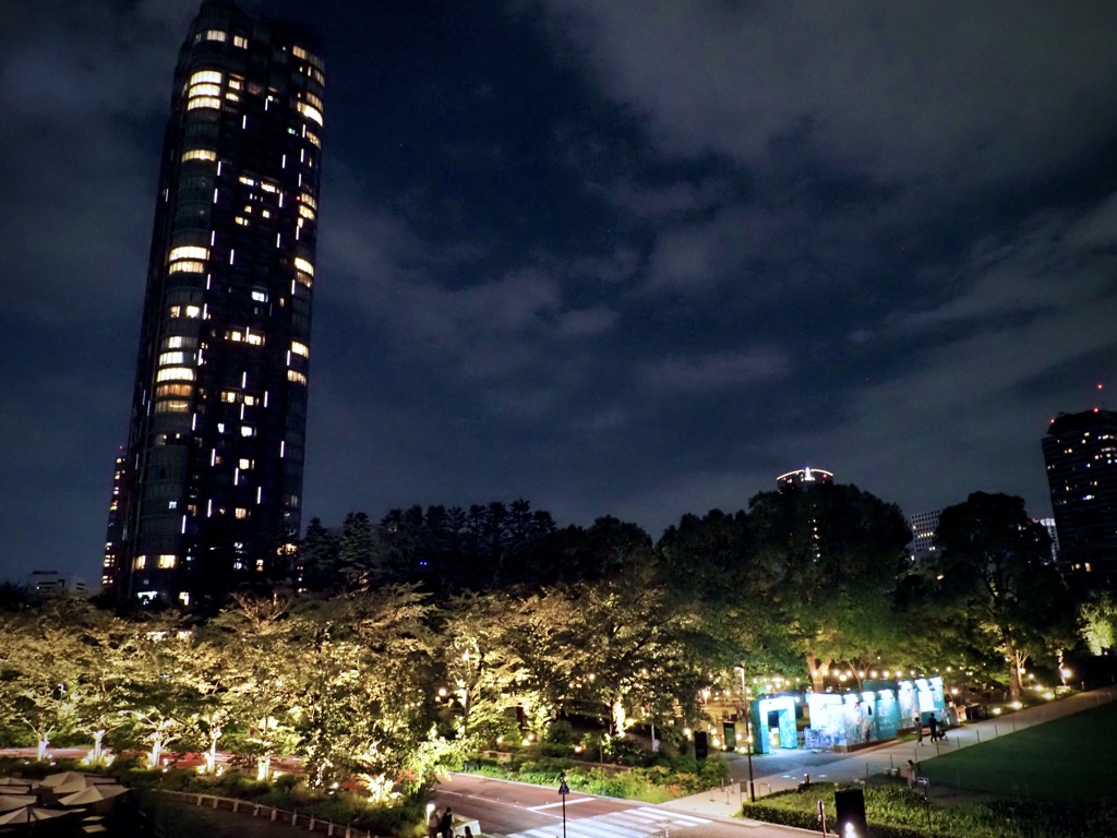 翠ジンソーダ MIDPARK LOUNGE