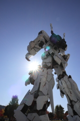 ガンダムと太陽