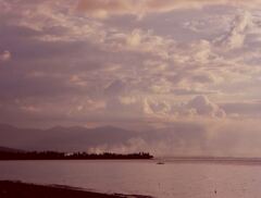 ロビナ海岸を望む