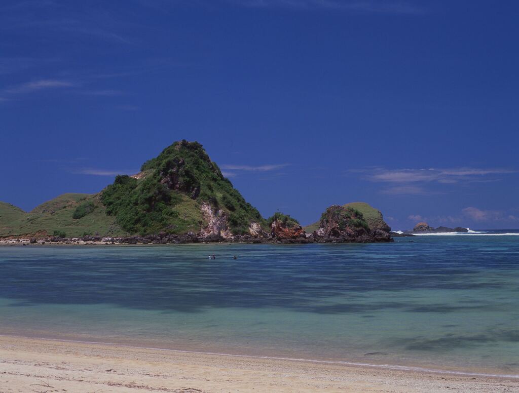 白砂と海