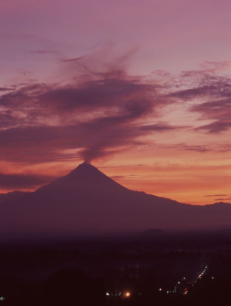 ムラピ山朝景