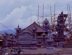 スガラ寺院 (Pura Segara)