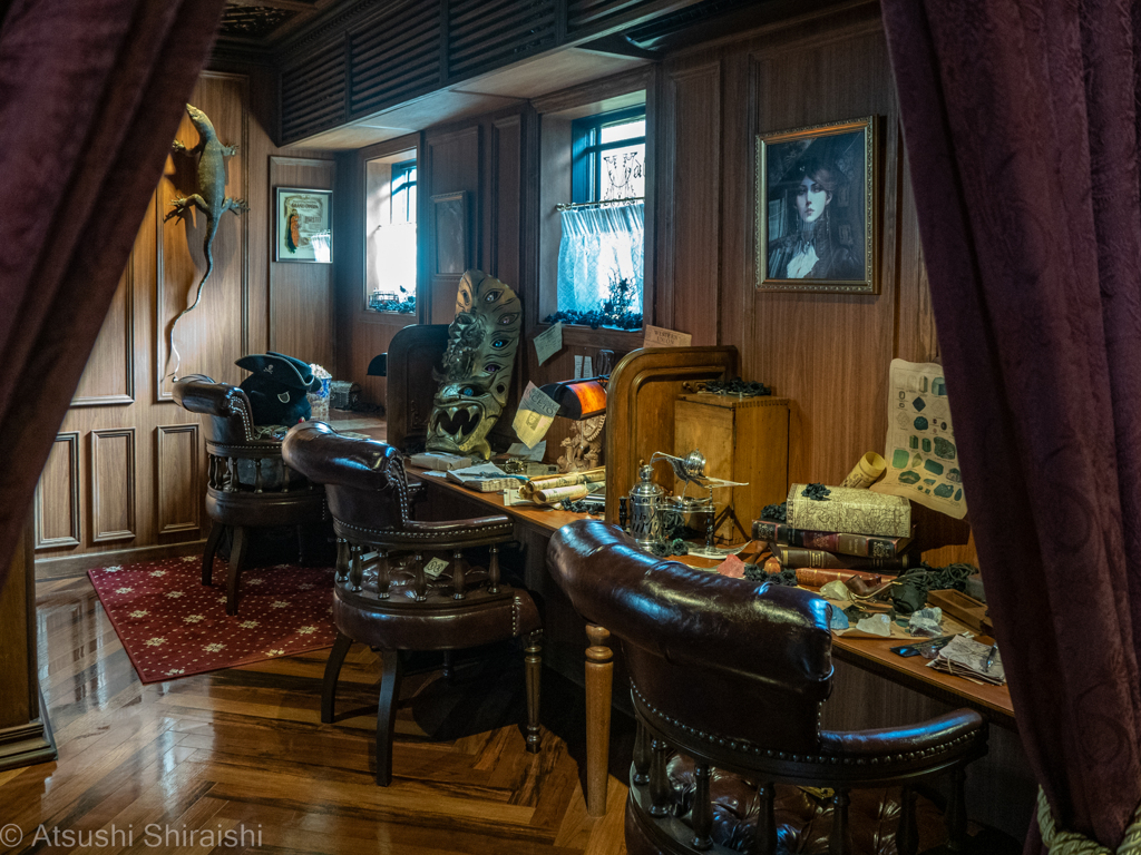 異世界カフェ・Chamber of Raven