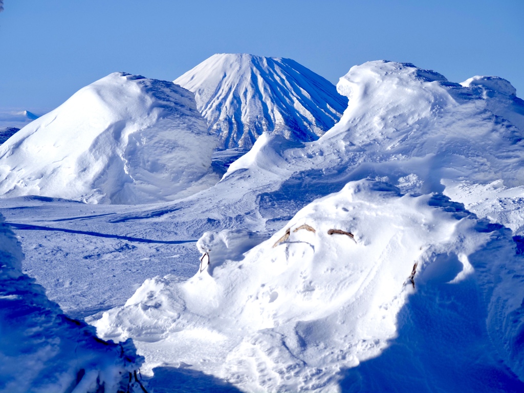 白銀の羊蹄山