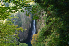 震動の滝 雄滝②