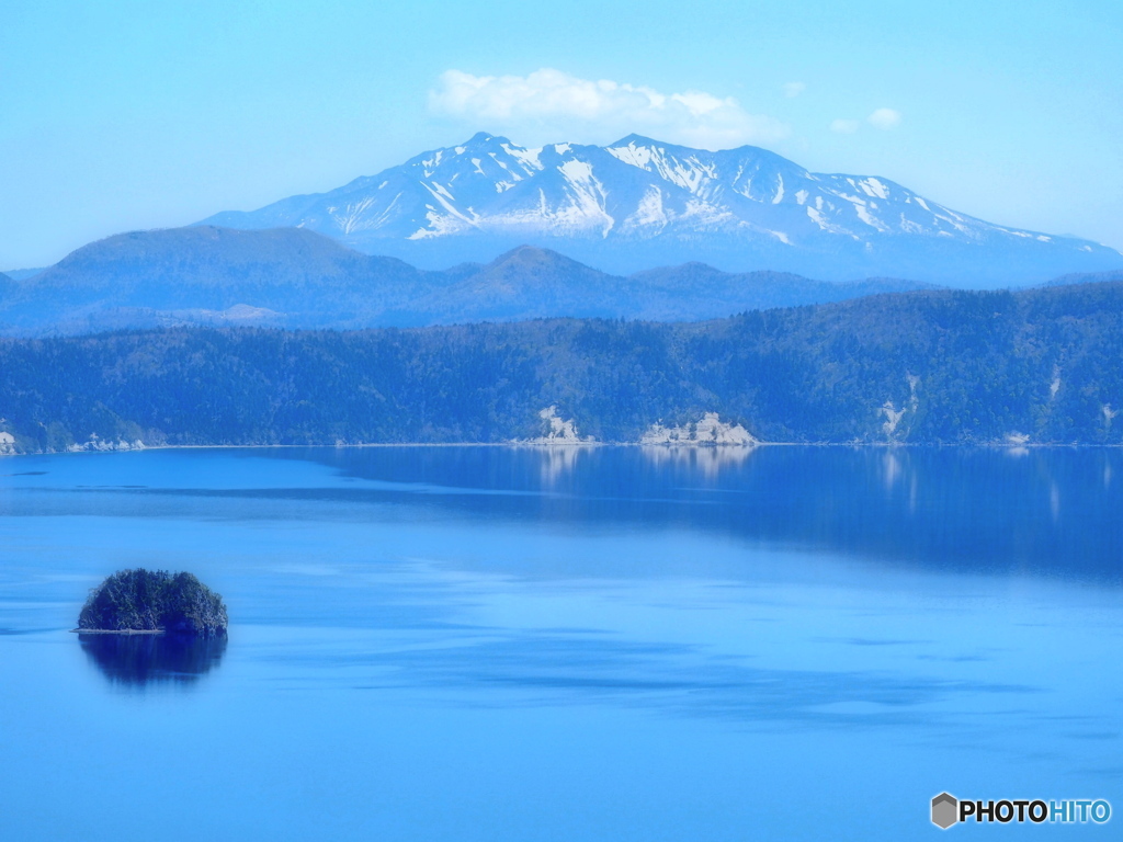 春の摩周湖