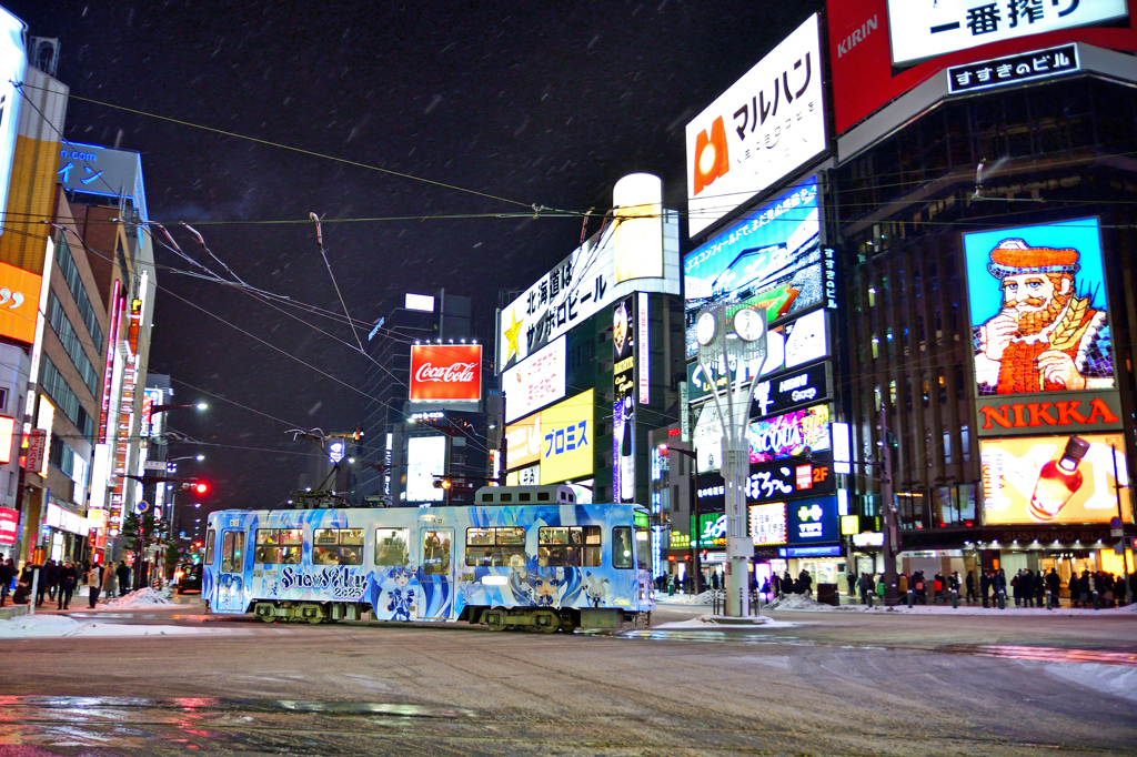 夜の街にミクゥ～♪