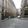パリの裏通りと石畳