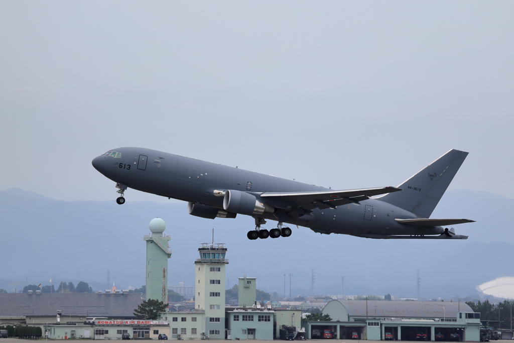 小松基地 お客さん ペガサス 出発