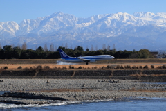 立山連峰と飛行機１