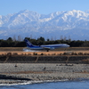 立山連峰と飛行機１