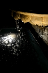 水