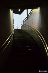 雨の階段