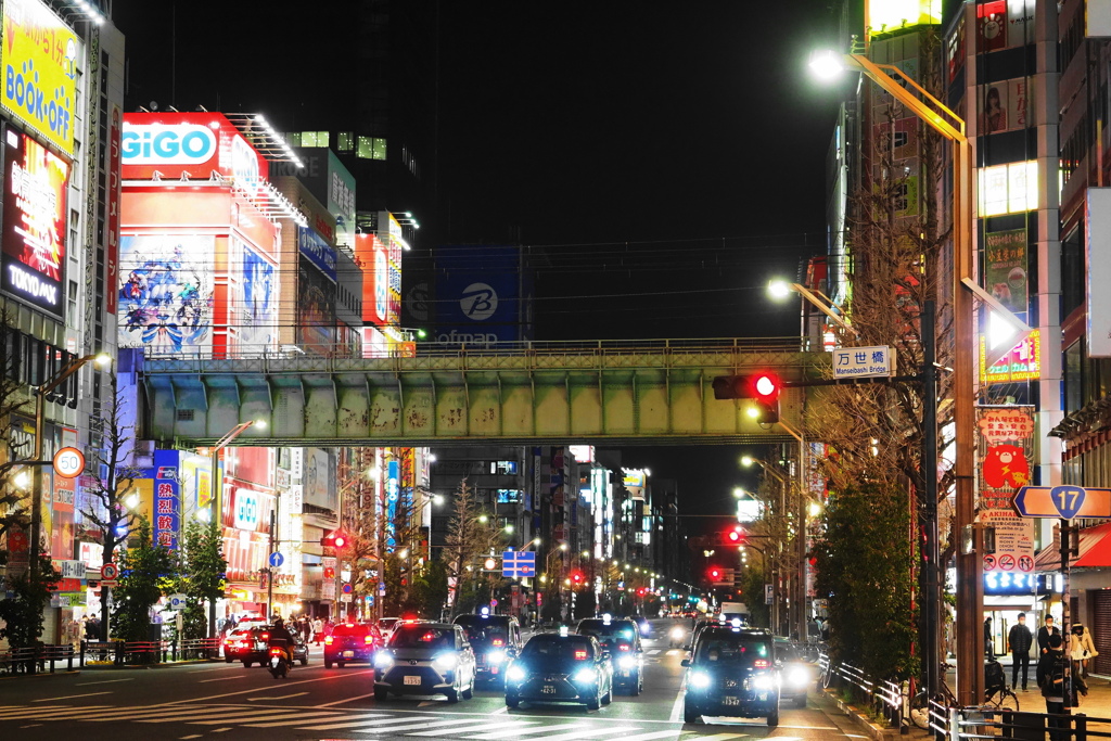 夜の秋葉原