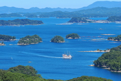 九十九島と遊覧船