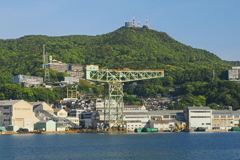 ジャイアントクレーンと稲佐山