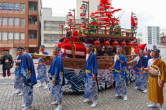 おくんちの川船