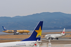 ANA vs JAL／SKYMARK