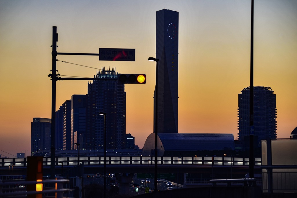 夕空とお台場の街並み