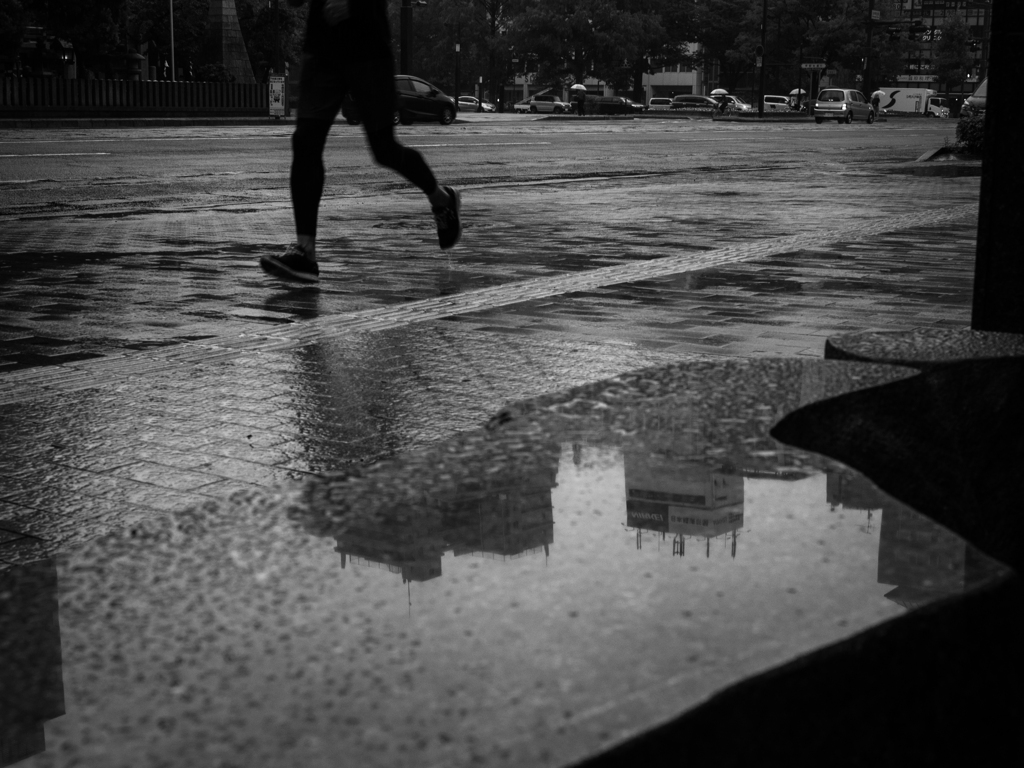 雨のランナー