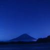 真冬の精進湖にて