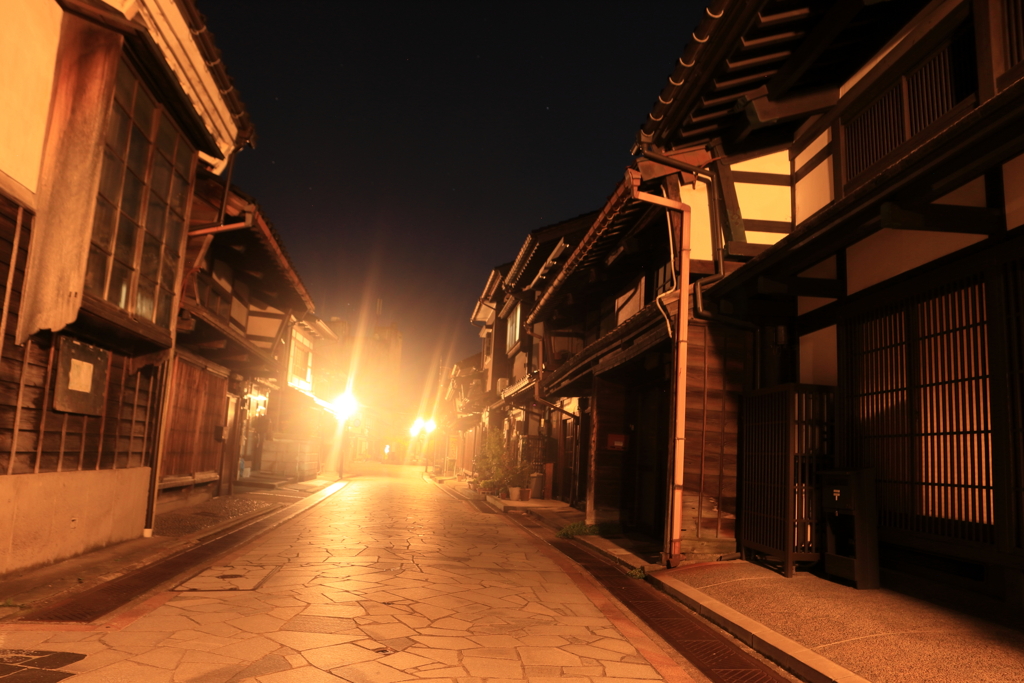 夜の高岡金屋町