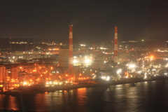 夜の工場地帯