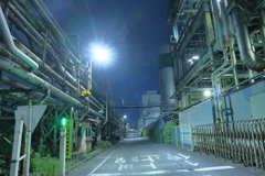 夜の工業地帯