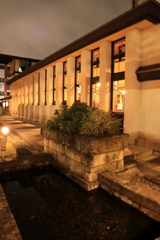 夜の自由学園講堂