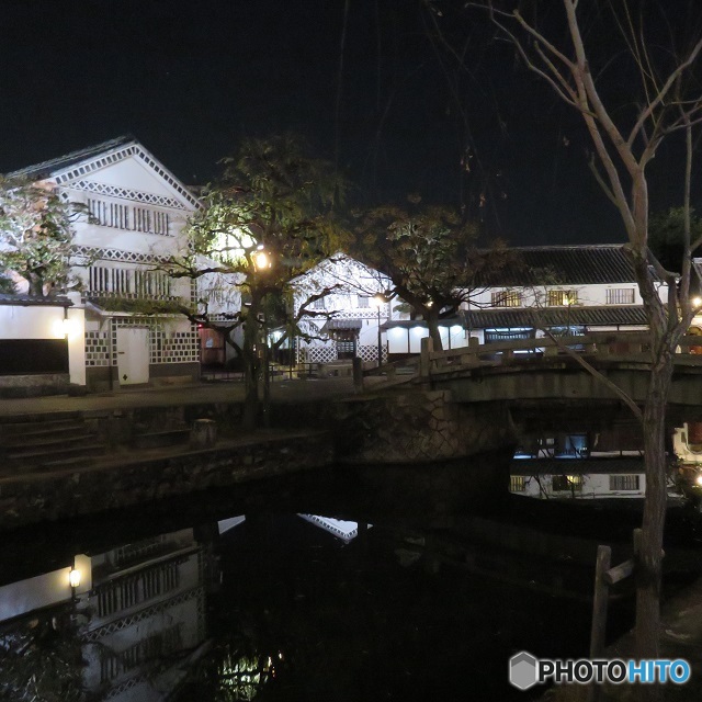 夜の倉敷河畔