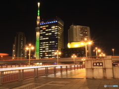 吾妻橋にて