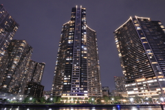 夜の運河
