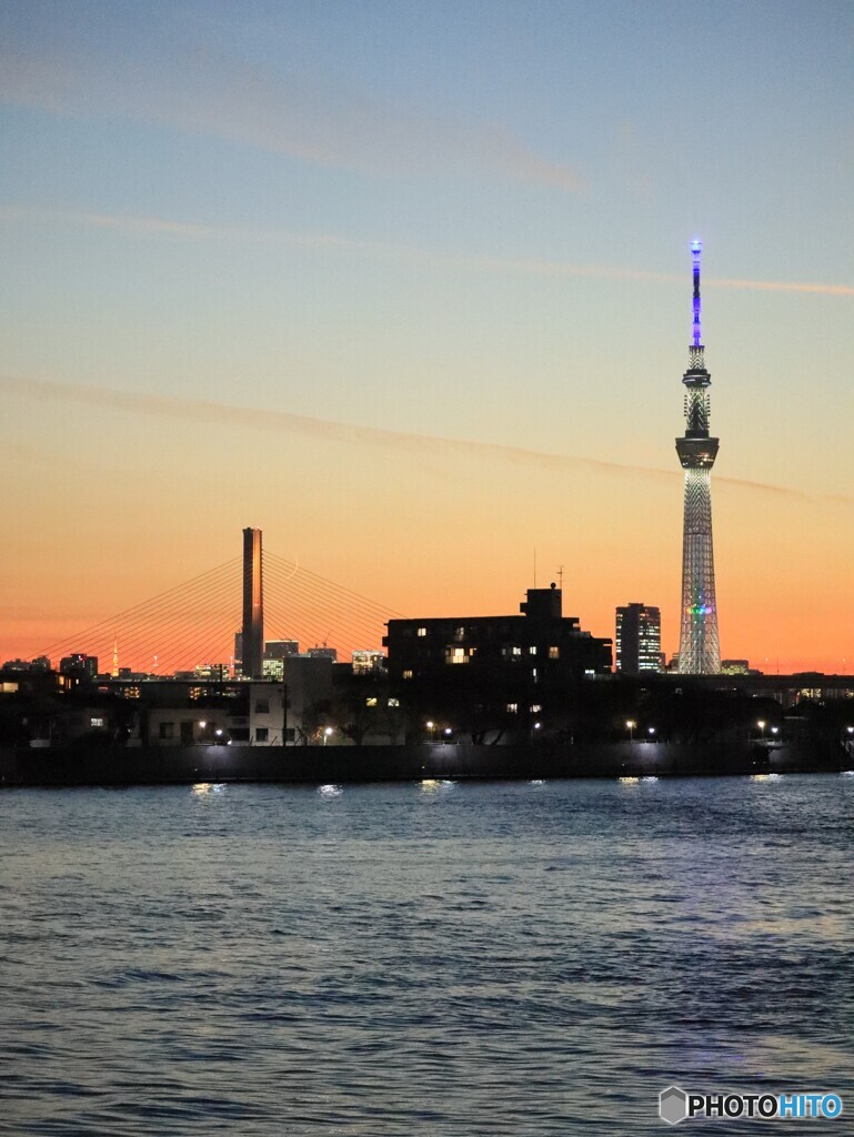 中川の夕景