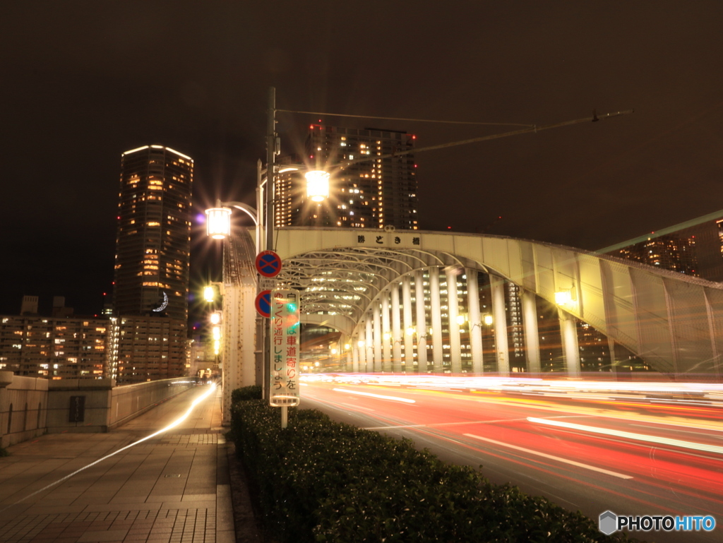 夜の勝鬨橋