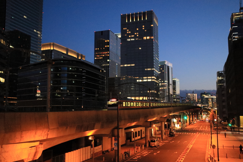 夕暮れの東京