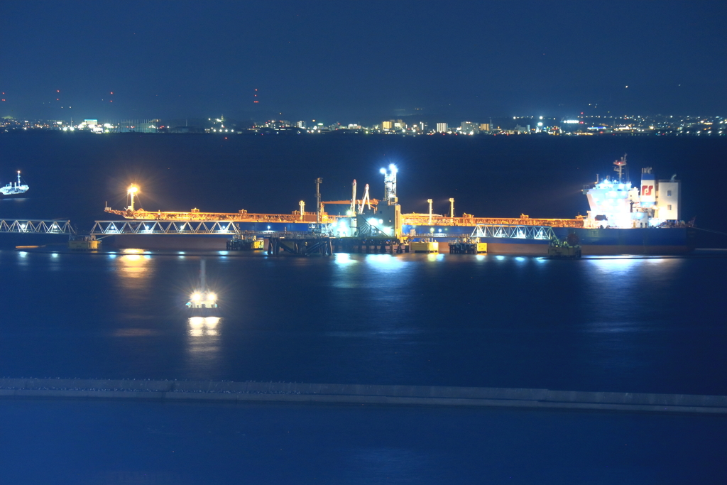 夜の東京湾