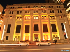 夜の三井本館