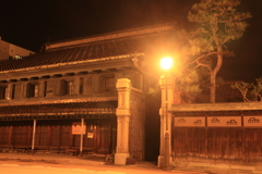 夜の高岡山町筋