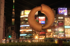 スカイツリーと巨大な輪っか