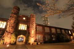 夜の立教大学