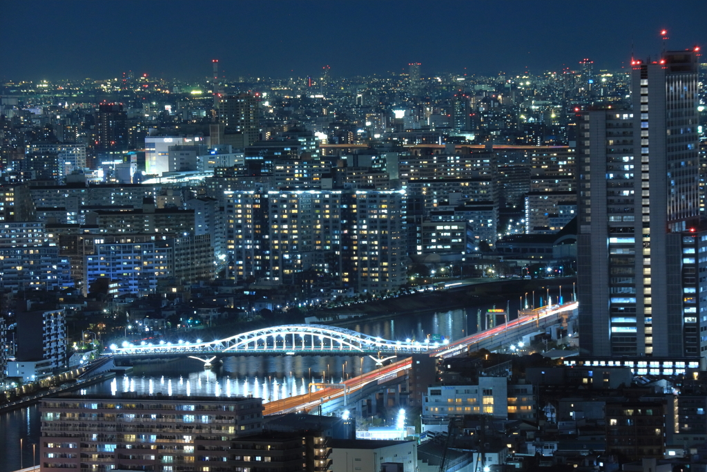 夜の隅田川