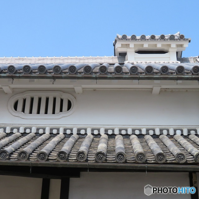 富田林「田守家住宅」虫籠窓と煙出し