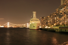 夜の運河