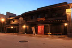 夜の高岡山町筋