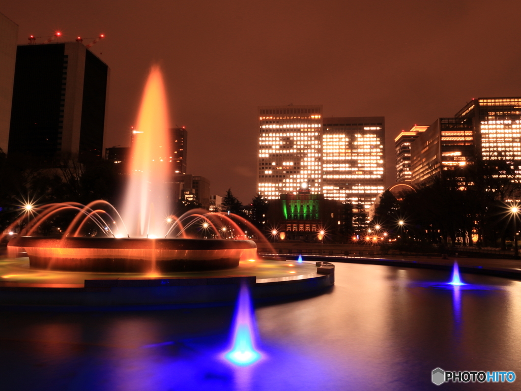夜の日比谷公園