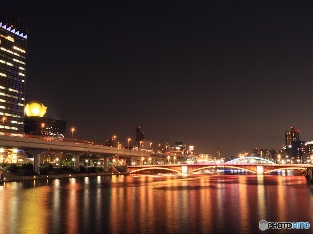 夜の隅田川